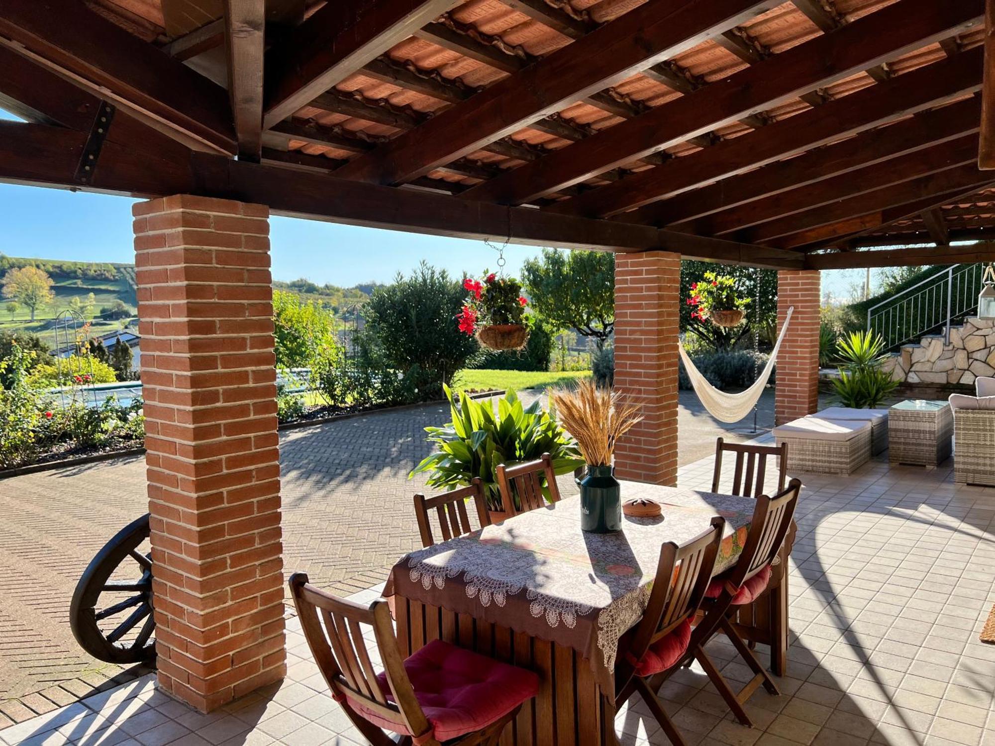 Bed and Breakfast Cascina Il Volo Монкальво Екстер'єр фото